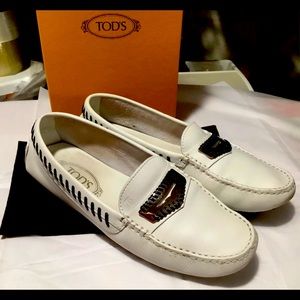Tod’s driving shoe - size 9.